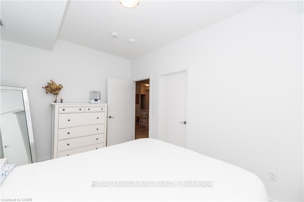 600 North Service Road, Unit 501 - Photo 9