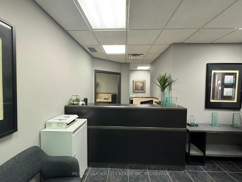 2nd floor - 236 Glenridge Ave, St. Catharines, L2T 3J9 | Image 3