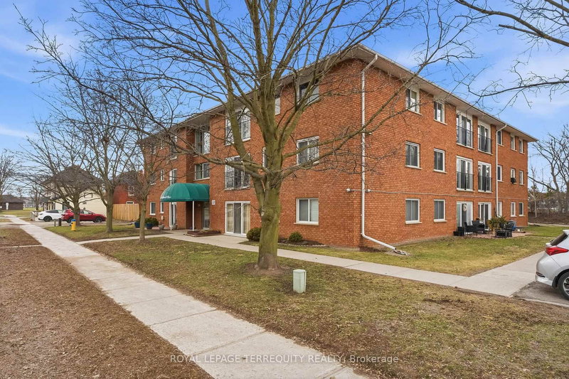 307 - 136 Ware St N, Peterborough, K9J 2B8 | Image 2