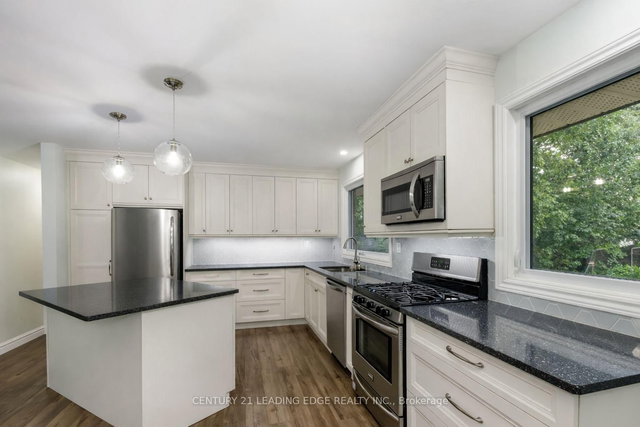 306 Lindan (Room 2) Avenue