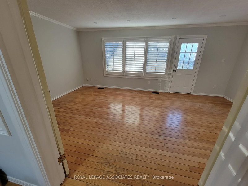 45 - 85 Albright Rd, Hamilton, L8K 6H1 | Image 2