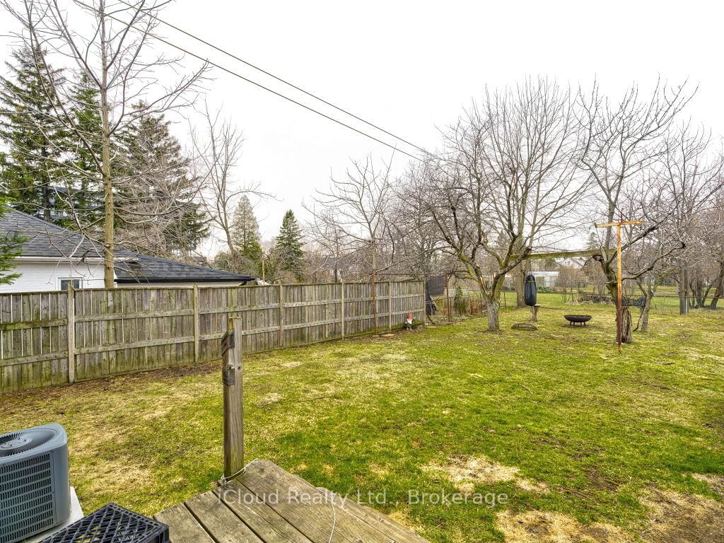 Detached House for sale at 458 Upper Wellington Street, Hamilton, Ontario, L9A 3P4 - Centremount - MLS: X12970588