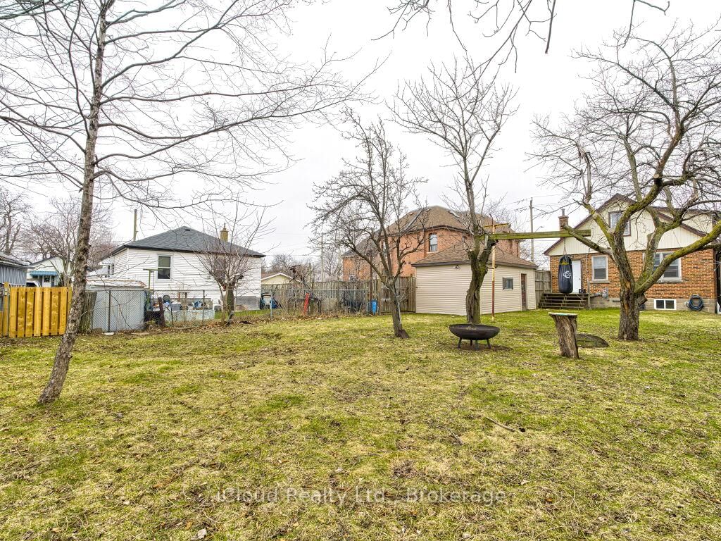 Detached House for sale at 458 Upper Wellington Street, Hamilton, Ontario, L9A 3P4 - Centremount - MLS: X12970588