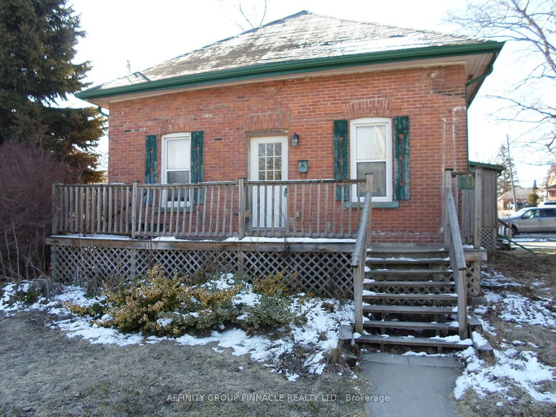 home for sale on 19 Kent Street E