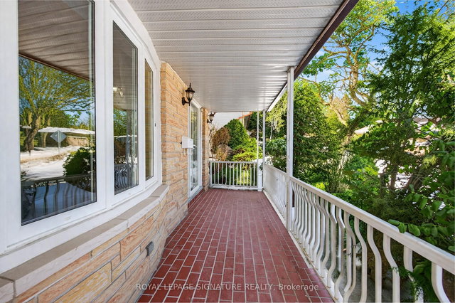 897 Pembridge Crescent