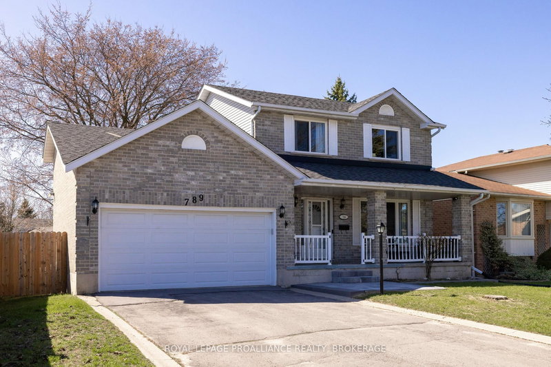 789 Strand Blvd, Kingston, K7P 2C3 | Image 2