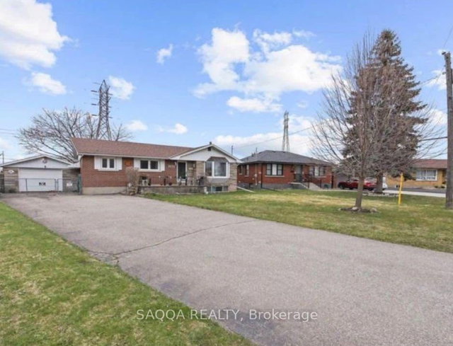 Lower - 7175 Roger Crescent