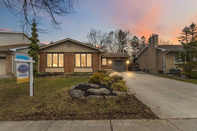 30 Sandalwood Crescent