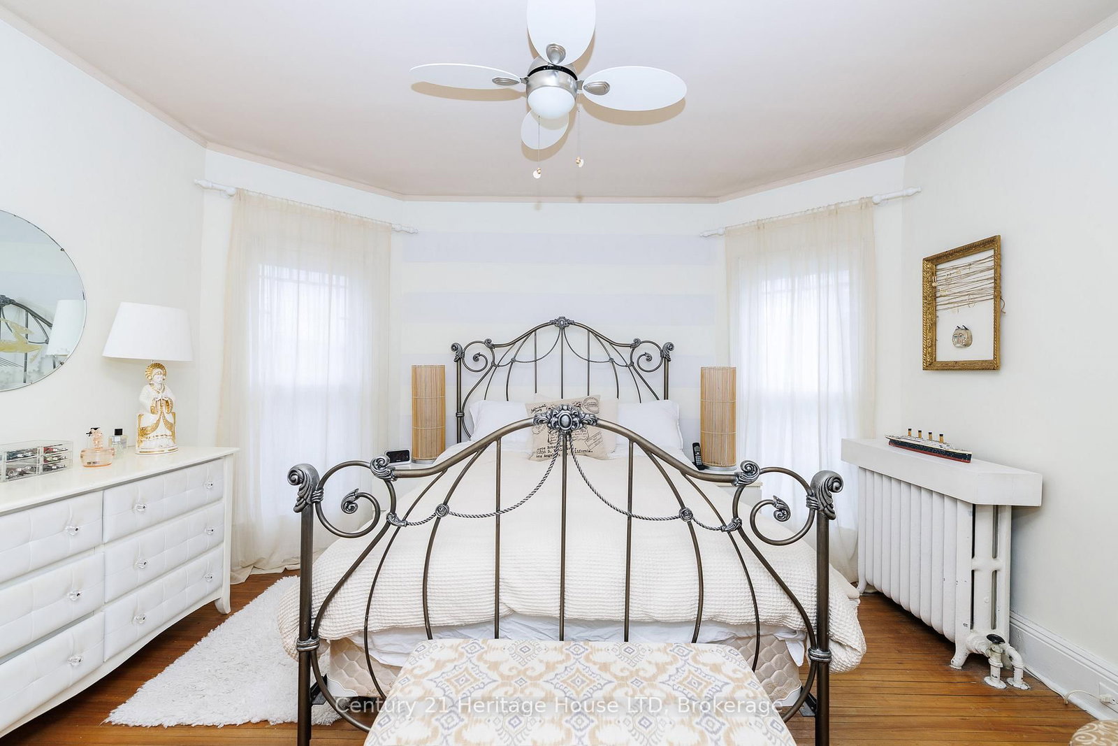 Detached House for sale at 66 Bald Street, Welland, Ontario, L3C 5B9 - Broadway - MLS: X12971090