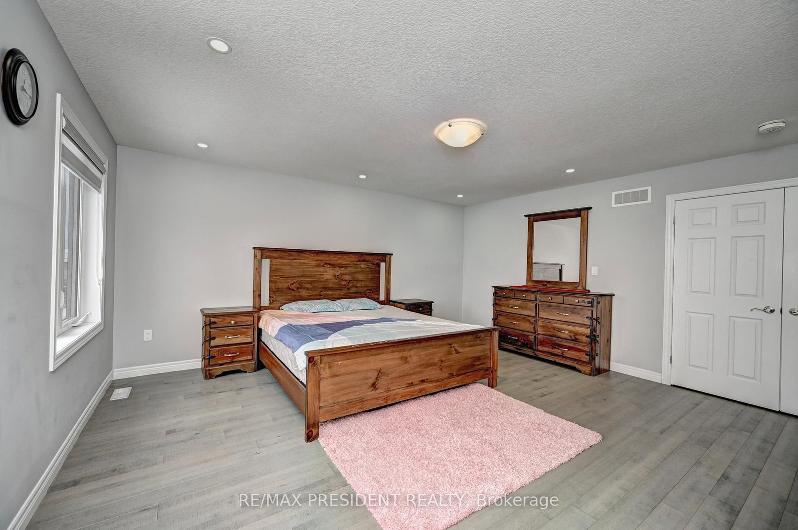 552 Florencedale Crescent - Photo 27