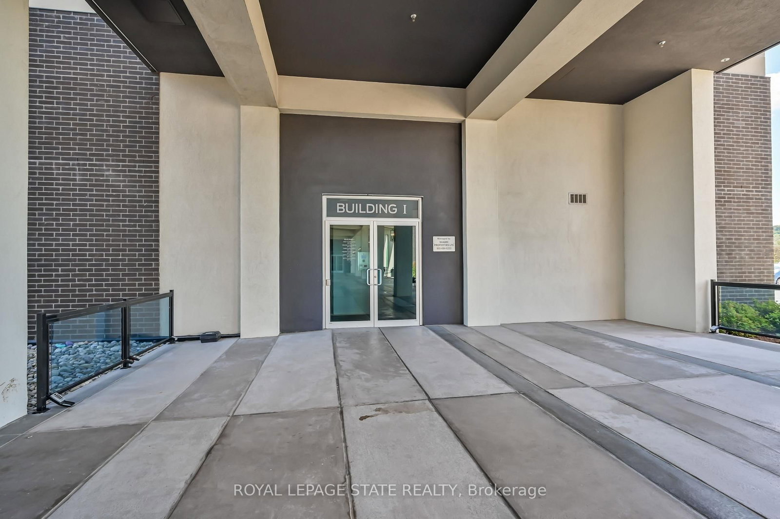 16 Concord Place, Unit 231 - Photo 3