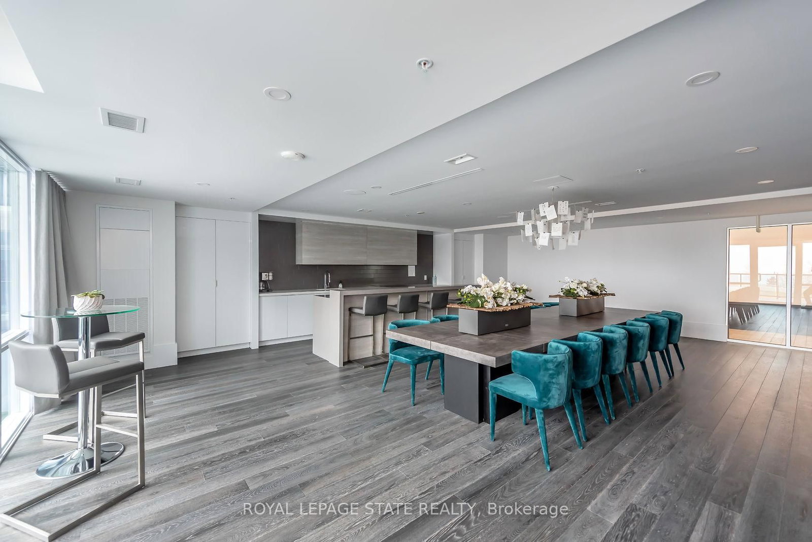 16 Concord Place, Unit 231 - Photo 31