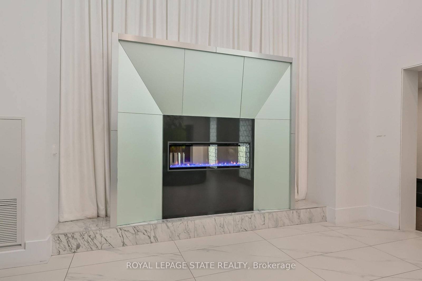 16 Concord Place, Unit 231 - Photo 37