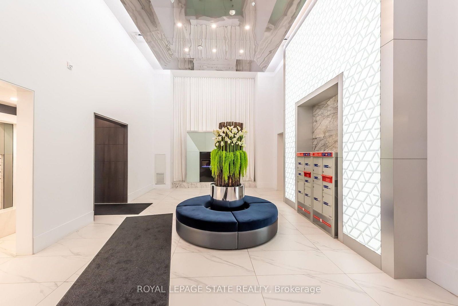 16 Concord Place, Unit 231 - Photo 4