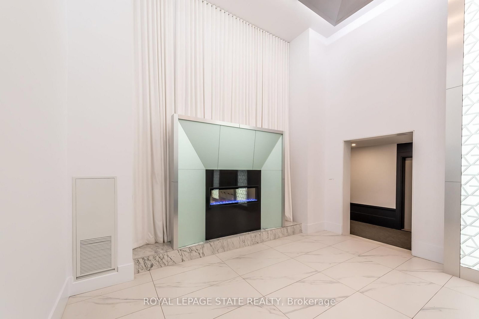 16 Concord Place, Unit 231 - Photo 5