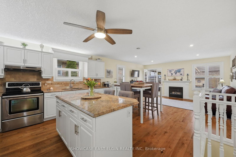 2 Harrington Cres, St. Thomas, N5R 6J1 | Image 2