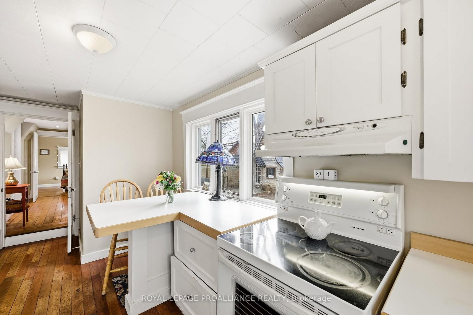 Detached House for sale at 193 Henry Street, Quinte West, Ontario, K8V 3V4 - Trenton Ward - MLS: X12971182