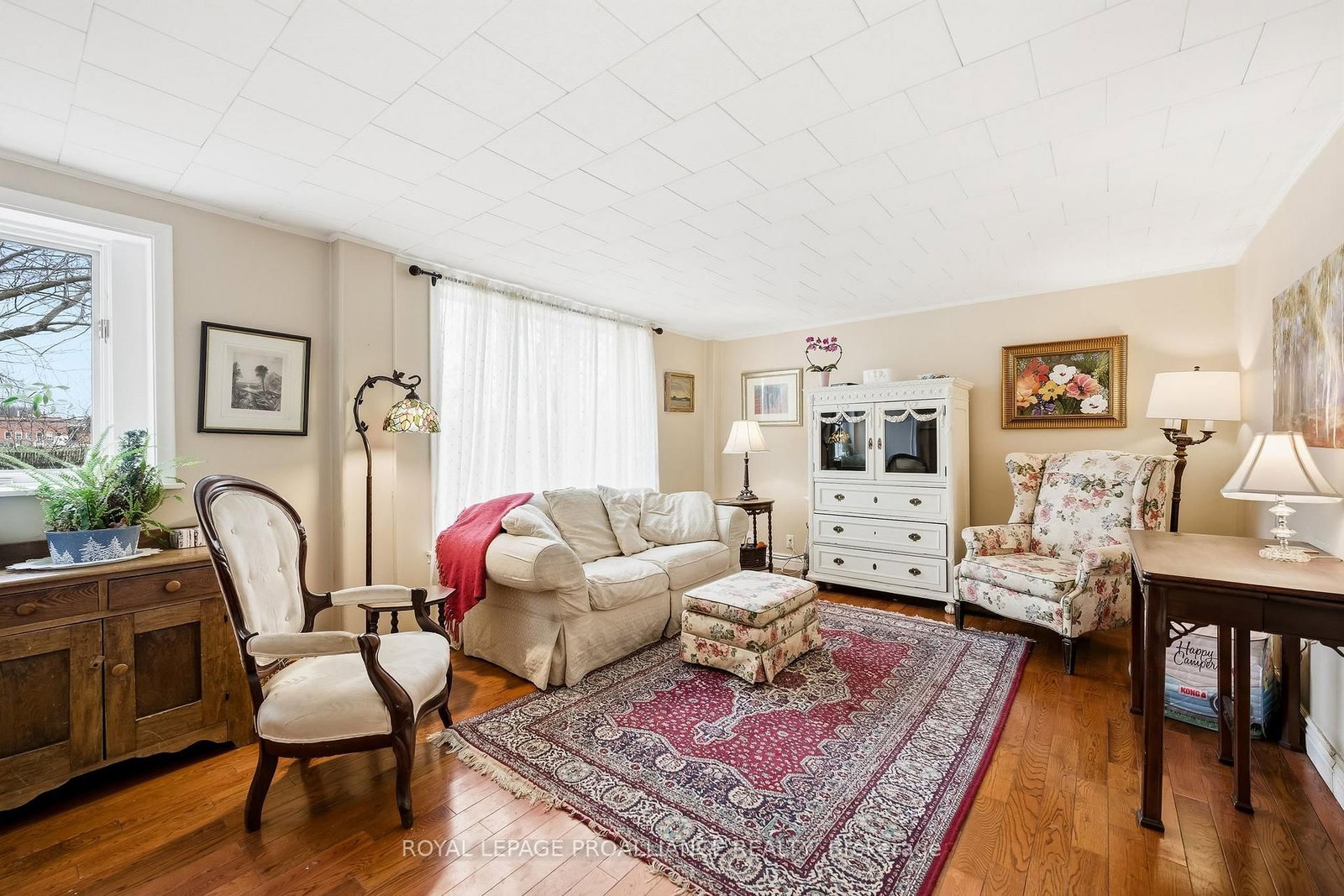 Detached House for sale at 193 Henry Street, Quinte West, Ontario, K8V 3V4 - Trenton Ward - MLS: X12971182