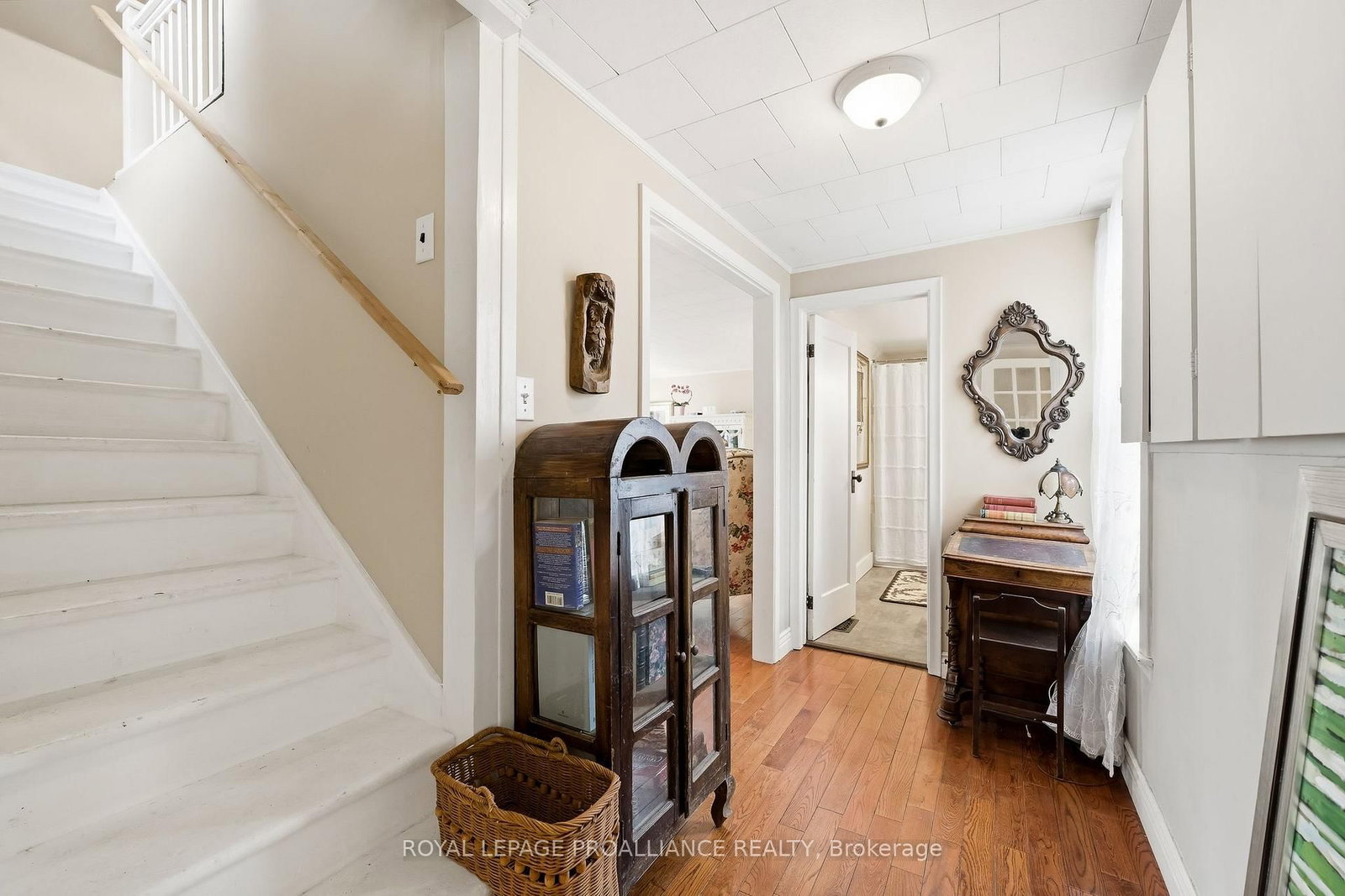 Detached House for sale at 193 Henry Street, Quinte West, Ontario, K8V 3V4 - Trenton Ward - MLS: X12971182