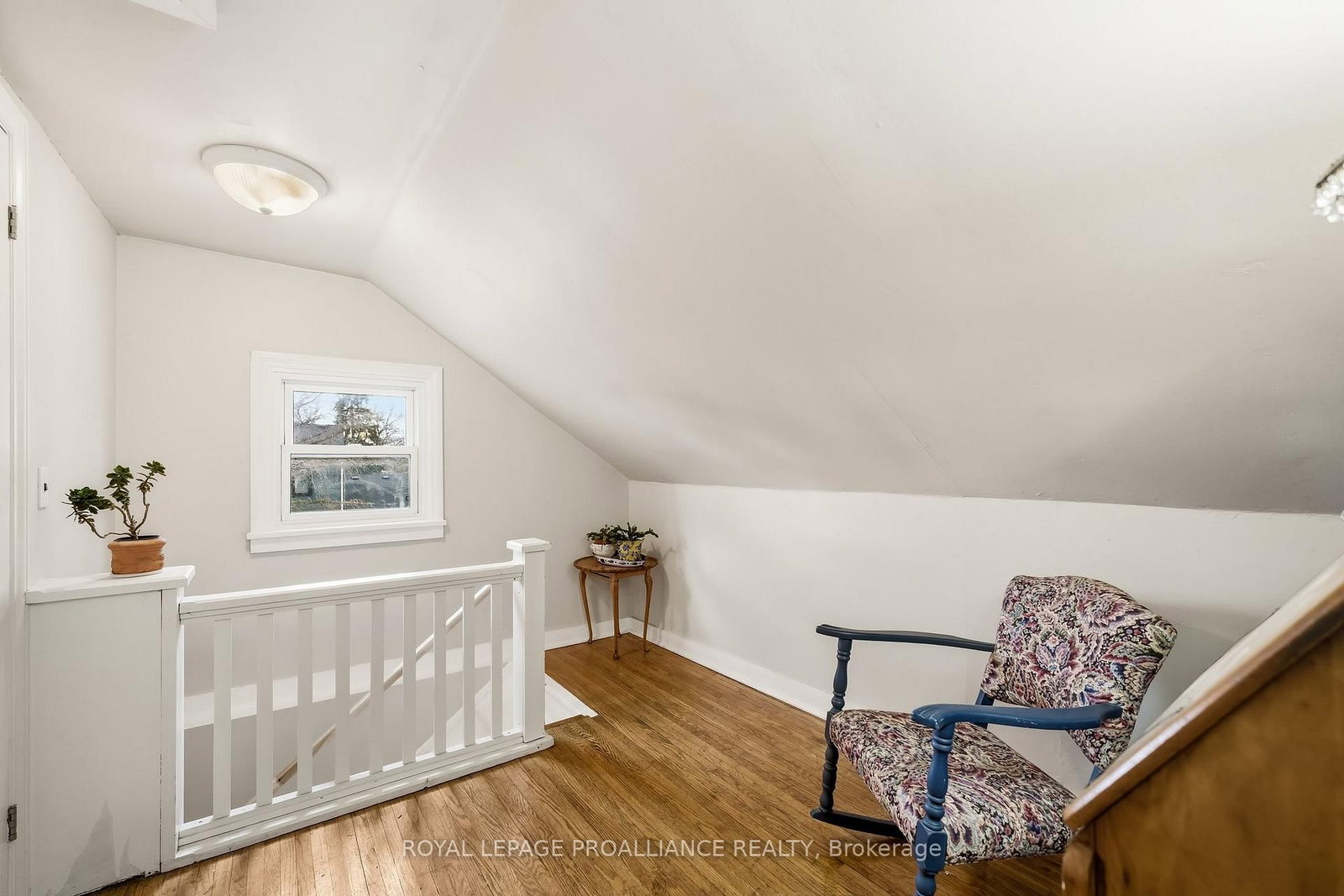 Detached House for sale at 193 Henry Street, Quinte West, Ontario, K8V 3V4 - Trenton Ward - MLS: X12971182