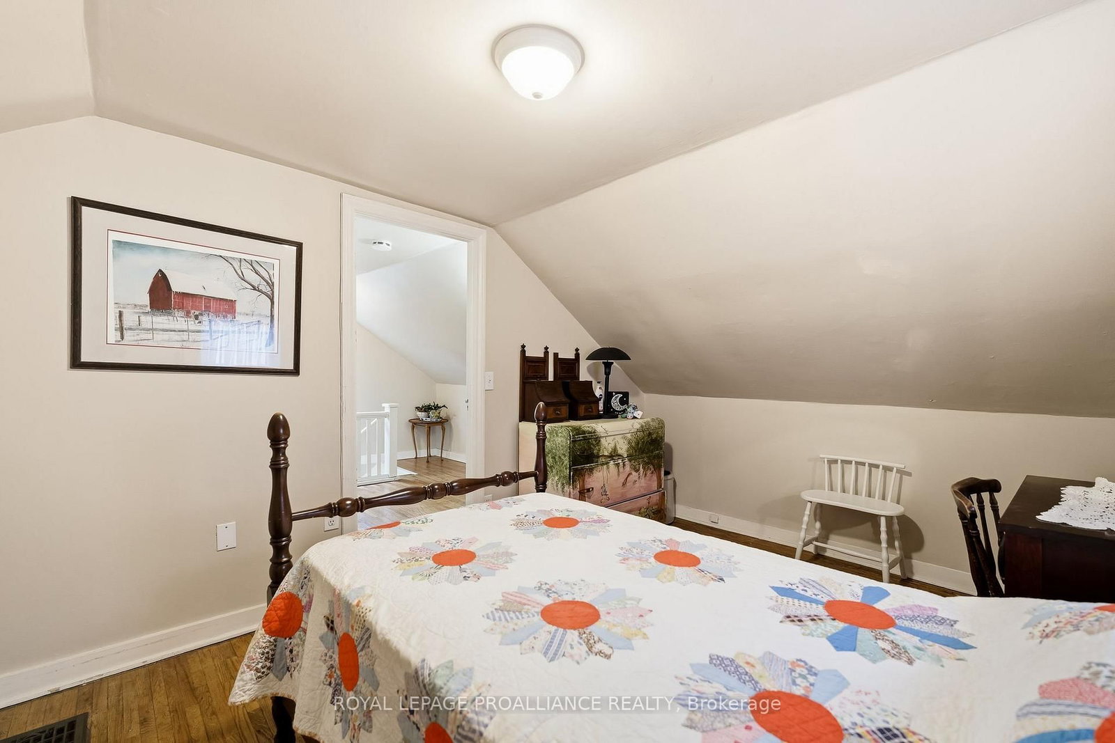 Detached House for sale at 193 Henry Street, Quinte West, Ontario, K8V 3V4 - Trenton Ward - MLS: X12971182