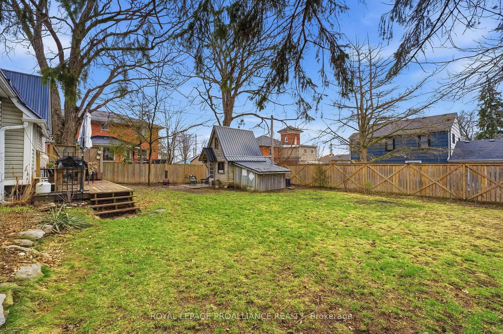 Detached House for sale at 193 Henry Street, Quinte West, Ontario, K8V 3V4 - Trenton Ward - MLS: X12971182