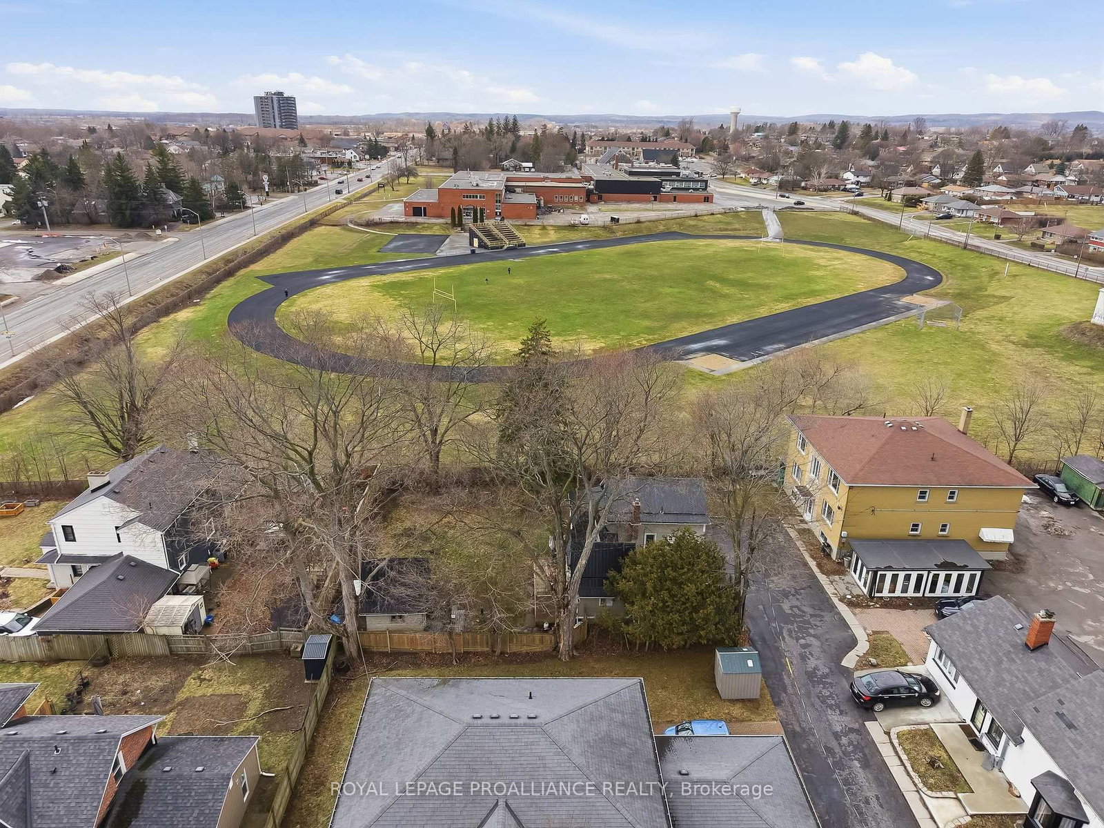 Detached House for sale at 193 Henry Street, Quinte West, Ontario, K8V 3V4 - Trenton Ward - MLS: X12971182