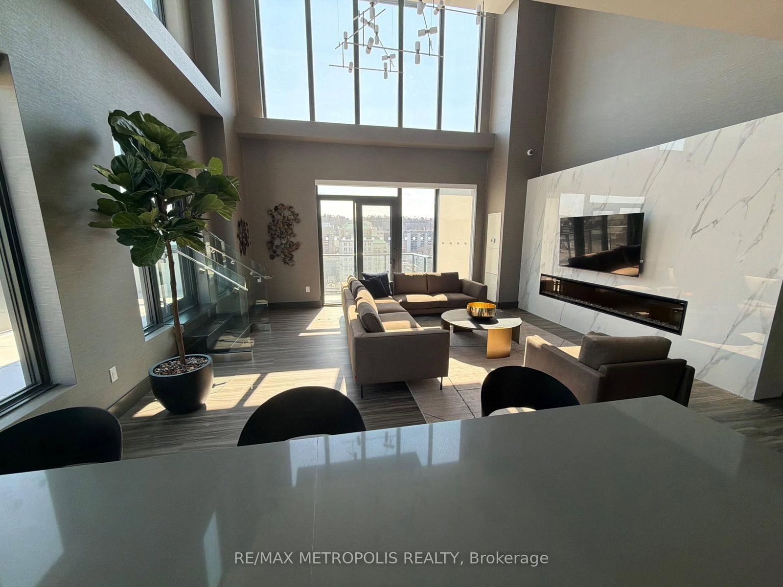 75 James Street S, Unit 2709 - Photo 13