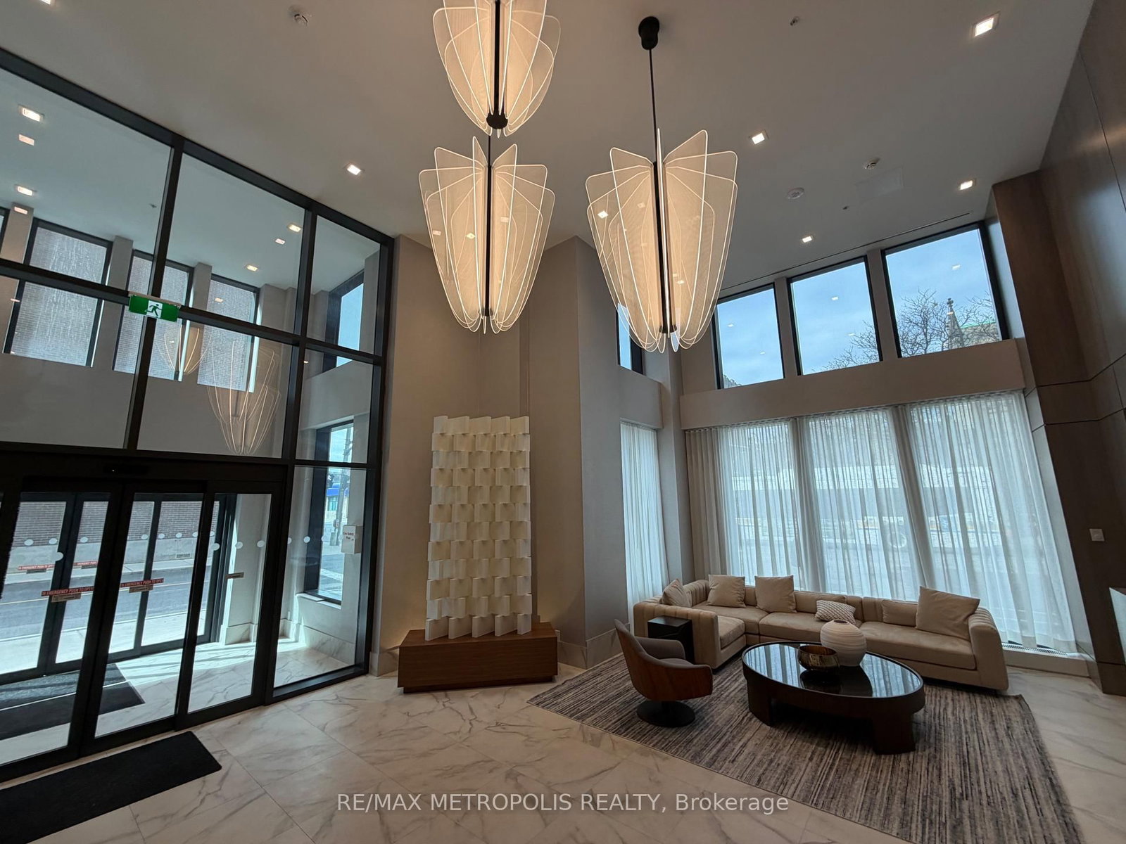 75 James Street S, Unit 2709 - Photo 6