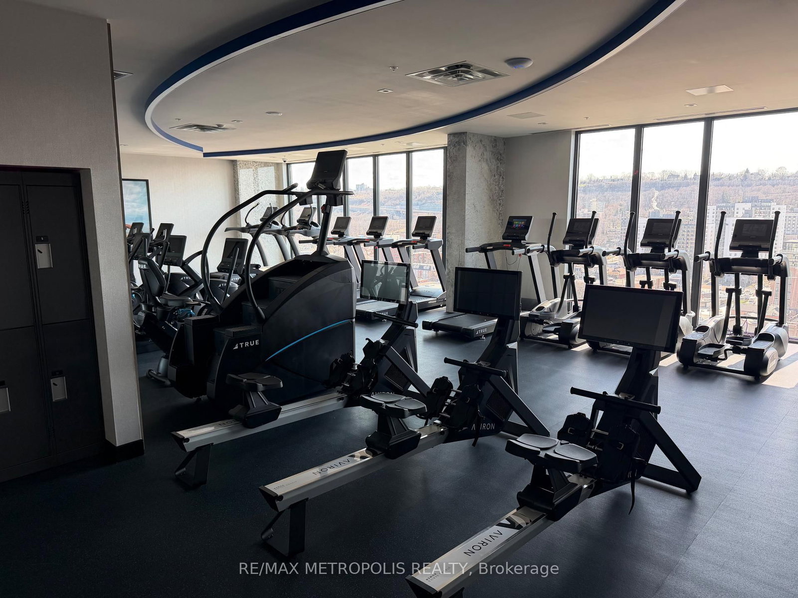 75 James Street S, Unit 2709 - Photo 7