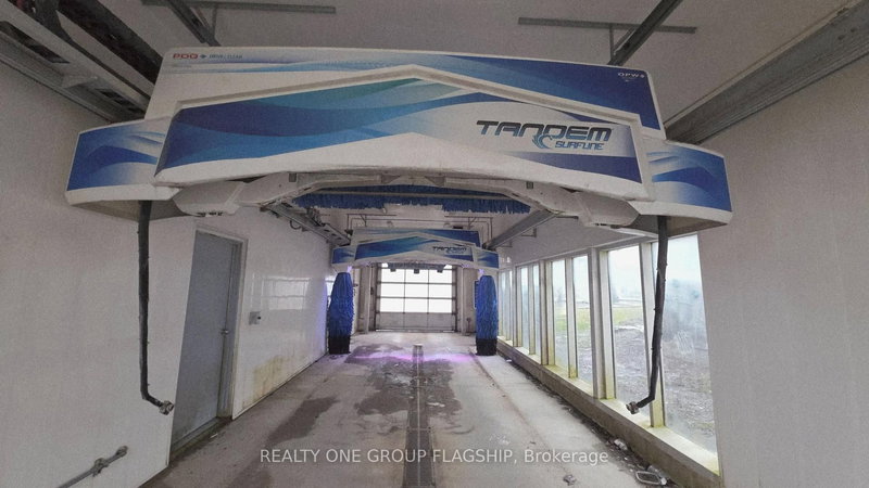 Car Wash Bldg - 4861 Victoria Ave, Niagara Falls, L2E 4C5 | Image 2