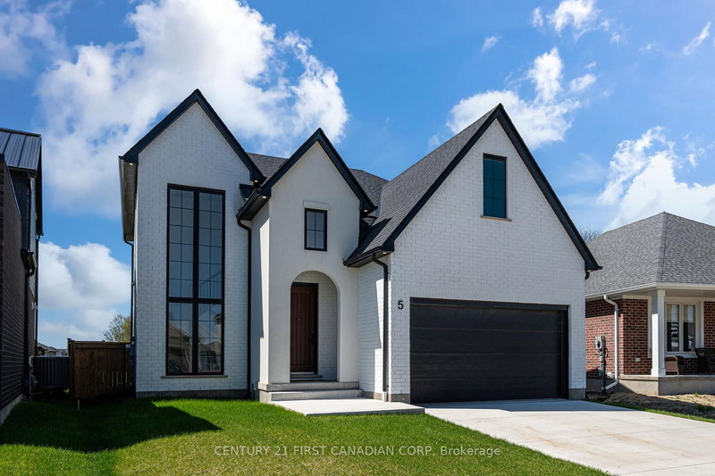 5 Hartland Circ, St. Thomas, Ontario