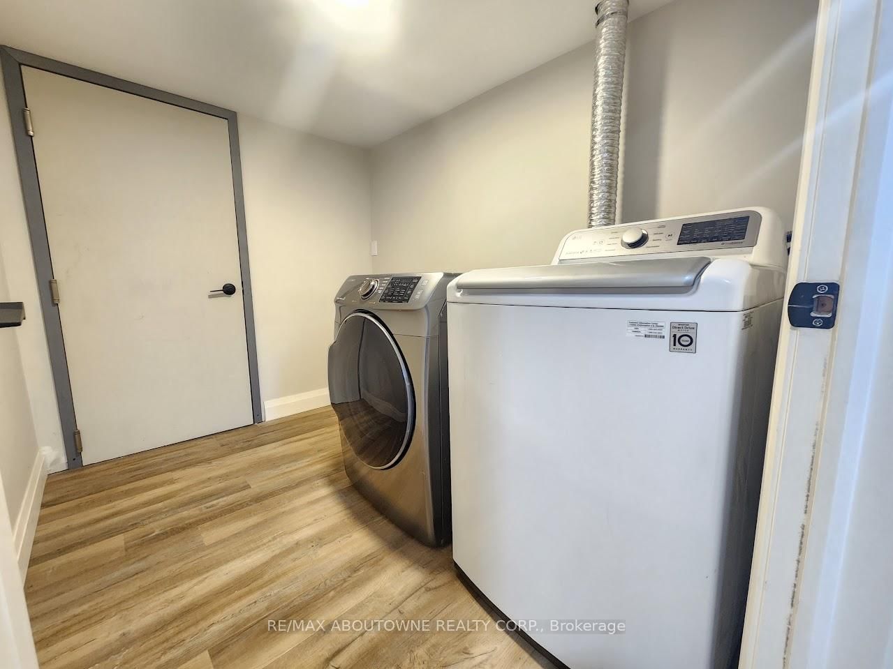 366 Upper Ottawa Street, Unit BSMT - Photo 9