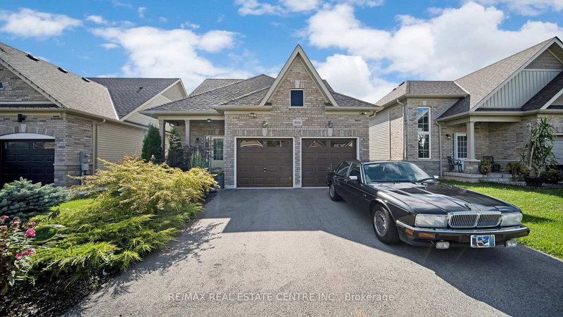 869 BURWELL St, Fort Erie, L2A 0E3 | Image 2
