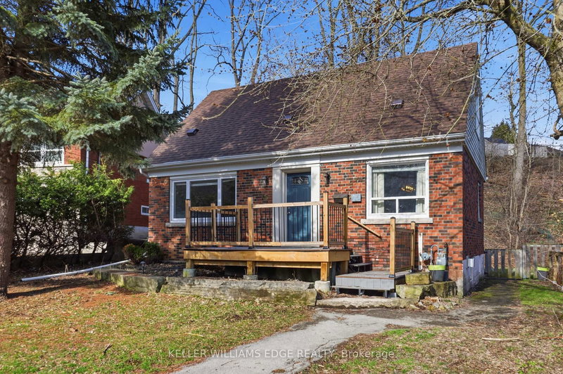 48 Mountain Ave S, Hamilton, L8G 2V8 | Image 3