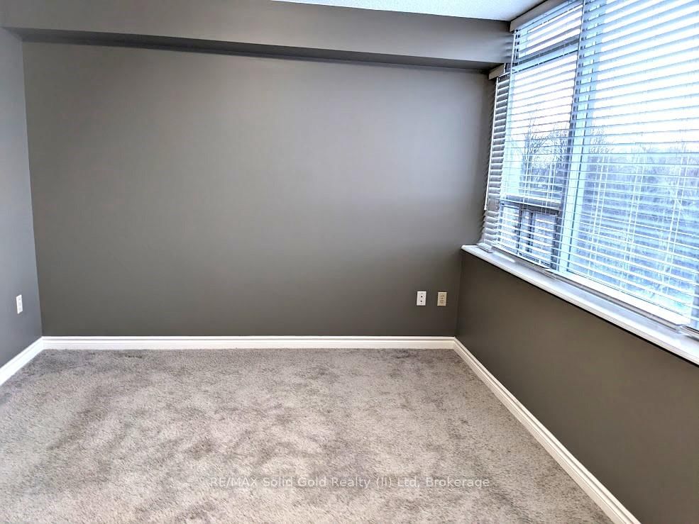 3227 King Street E, Unit 610 - Photo 10