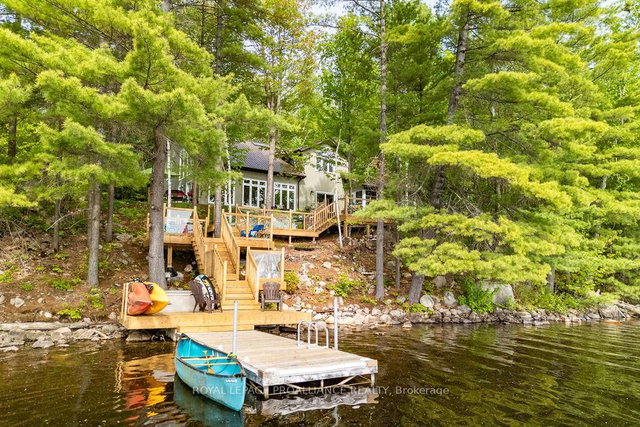 13 Mazinaw Heights Road N
