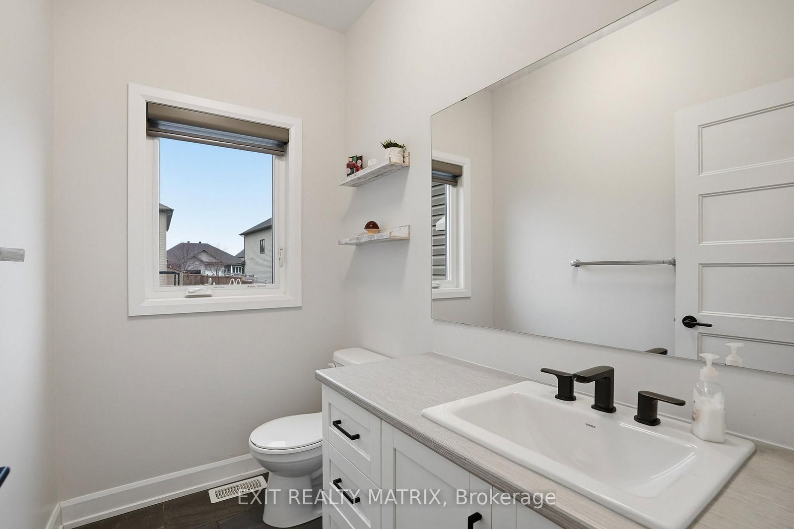 129 Lyon Street • Russell, ON photo 17