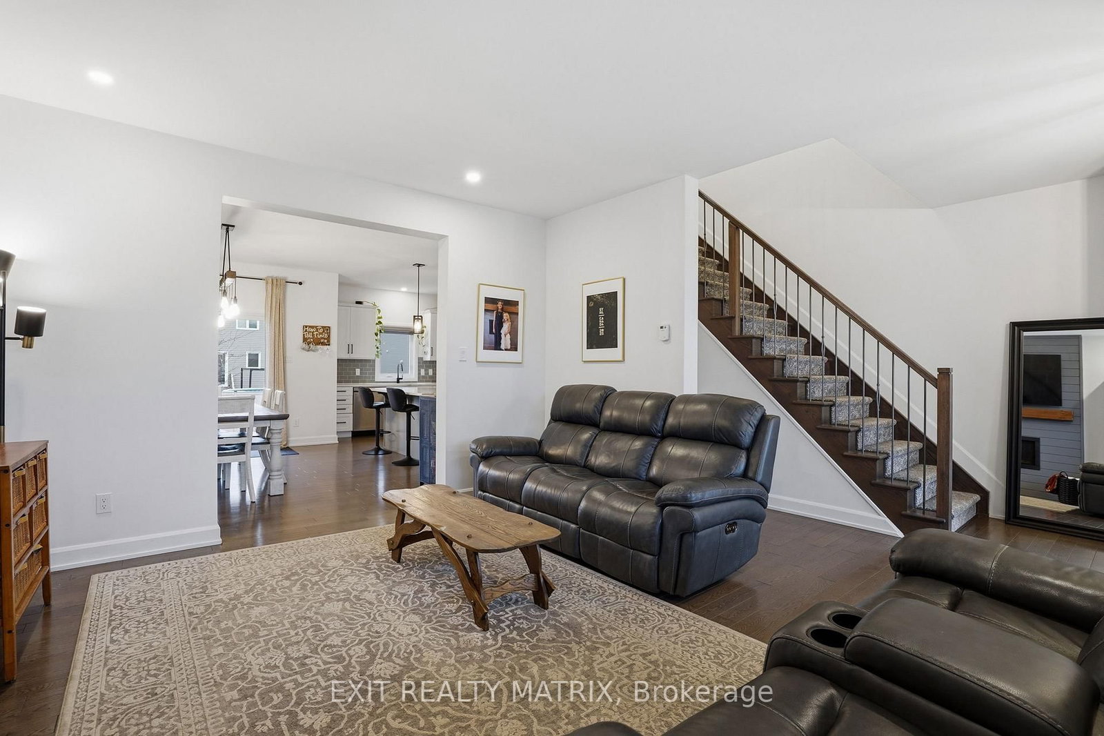 129 Lyon Street • Russell, ON photo 6