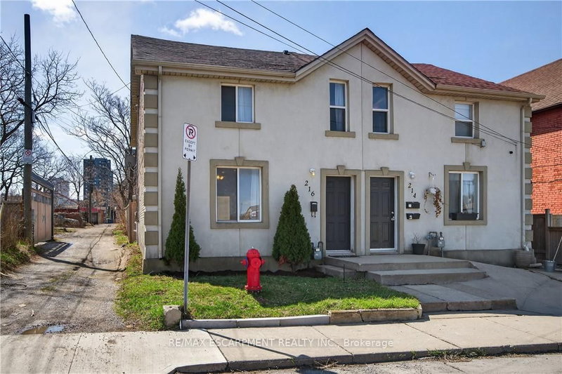 216 ROBERT St, Hamilton, L8L 2R1 | Image 2