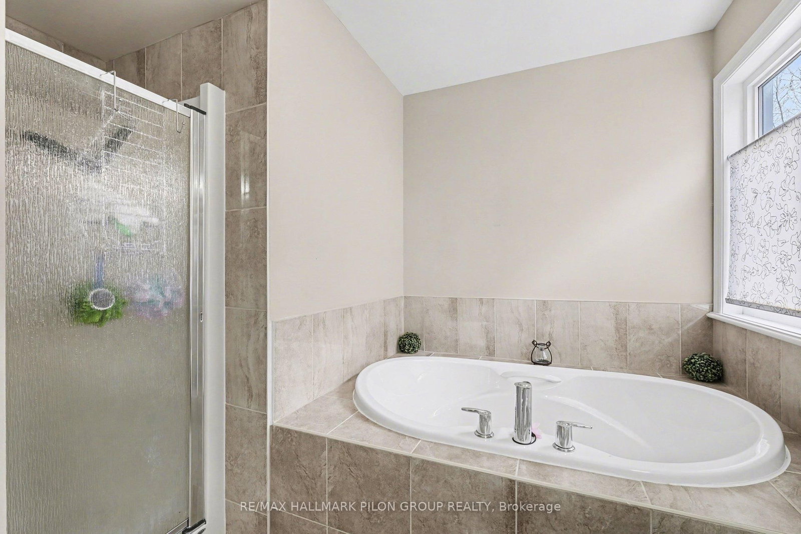 845 Contour Street - Photo 12