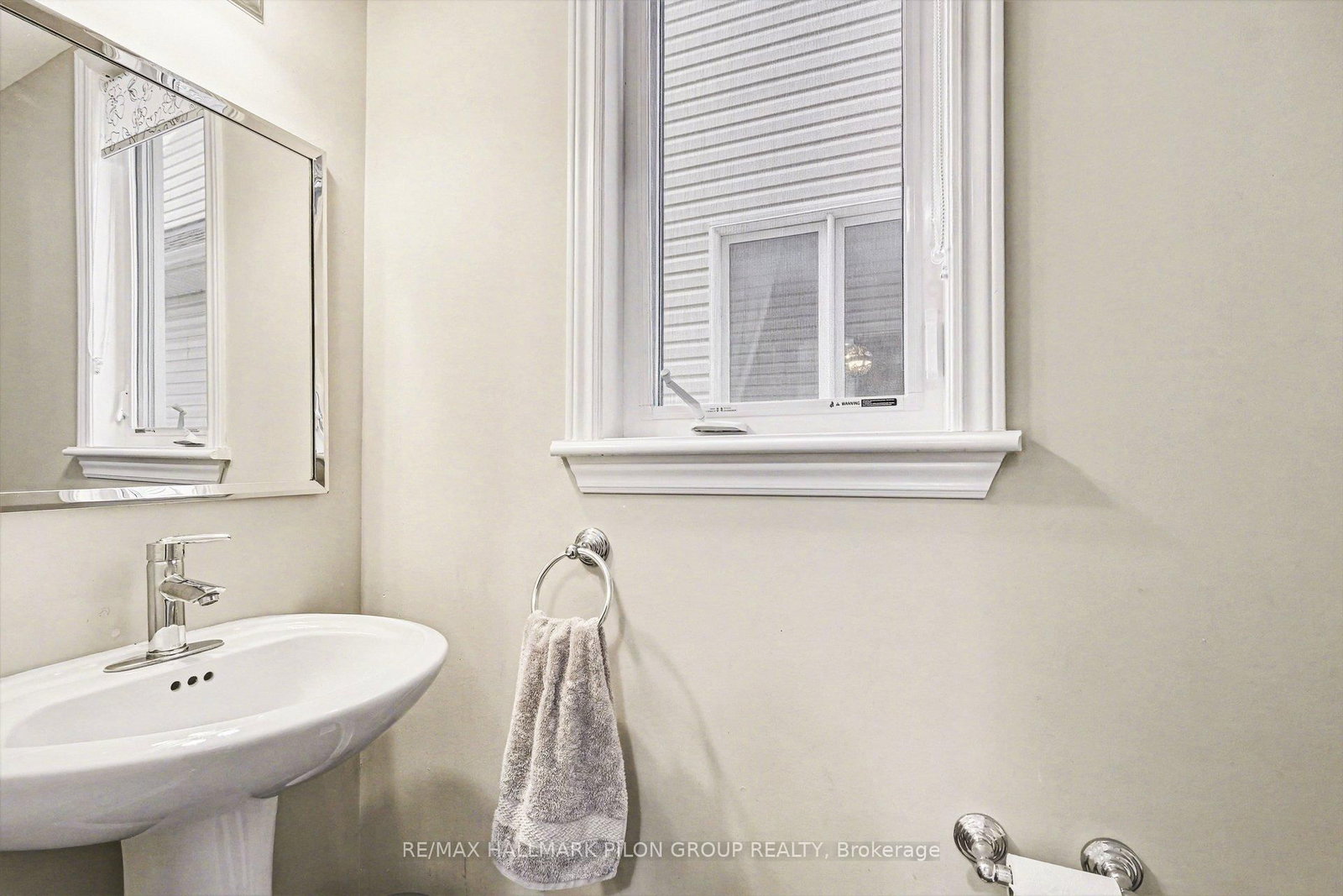 845 Contour Street - Photo 8
