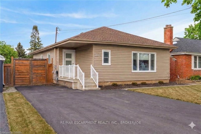 258 Sanatorium Rd, Hamilton, L9C 1Z9 | Image 3