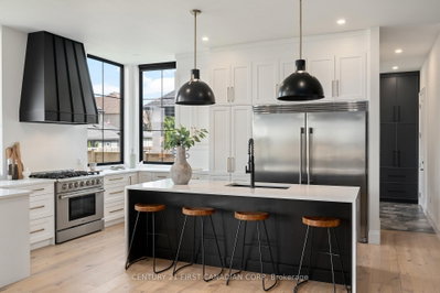 868 White Pine Street • London North, ON photo 5