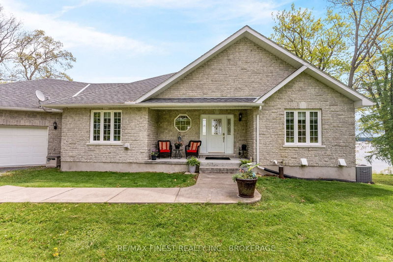 121 Hickory Lane photo 3
