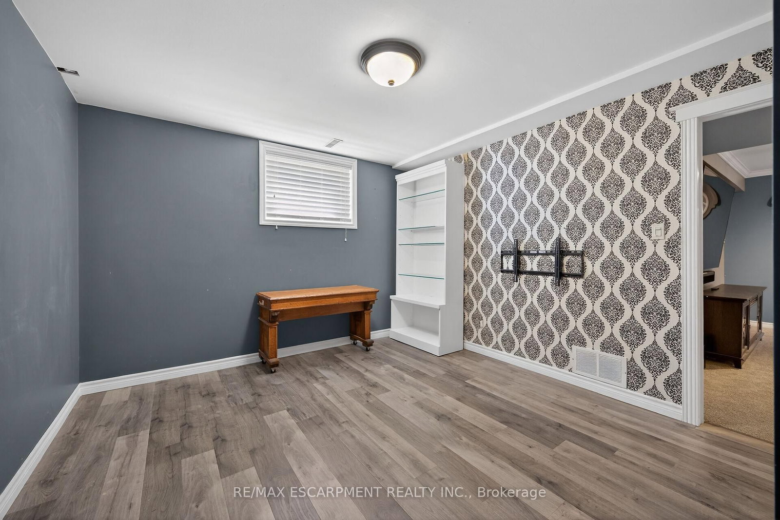 Detached House for sale at 80 First Road, Hamilton, Ontario, L8J 2S9 - Stoney Creek Mountain - MLS: X12972058