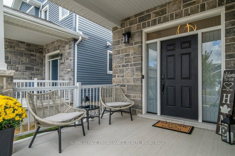 103 Pearce St, Loyalist, K7N 0E1 | Image 2