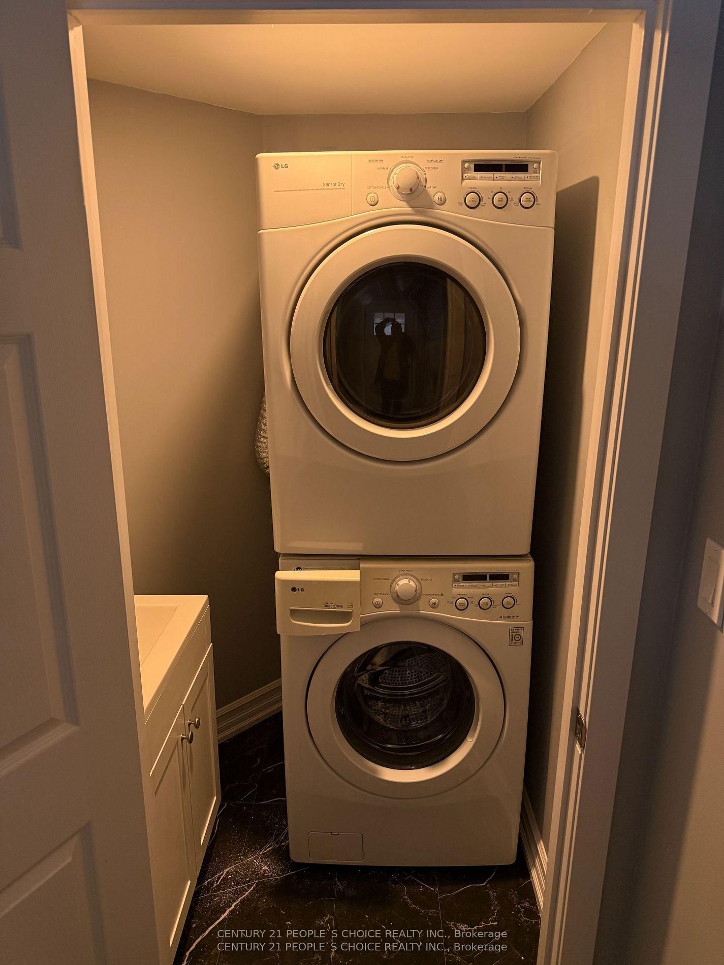 Detached House for sale at 280 Cambridge Road, Fort Erie, Ontario, L0S 1B0 - Crystal Beach - MLS: X12972104