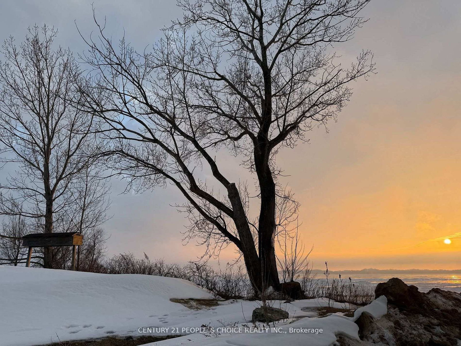 Detached House for sale at 280 Cambridge Road, Fort Erie, Ontario, L0S 1B0 - Crystal Beach - MLS: X12972104