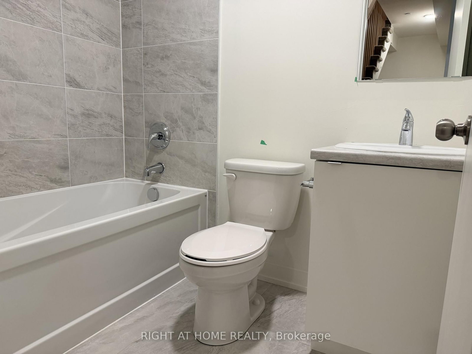 16 Melbourne Avenue, Unit 301A - Photo 11